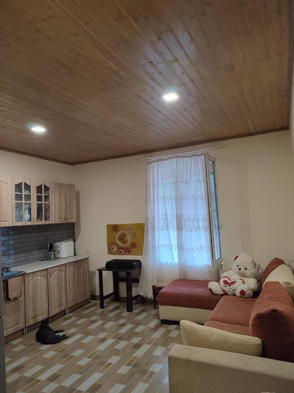 Nino's Homestay *