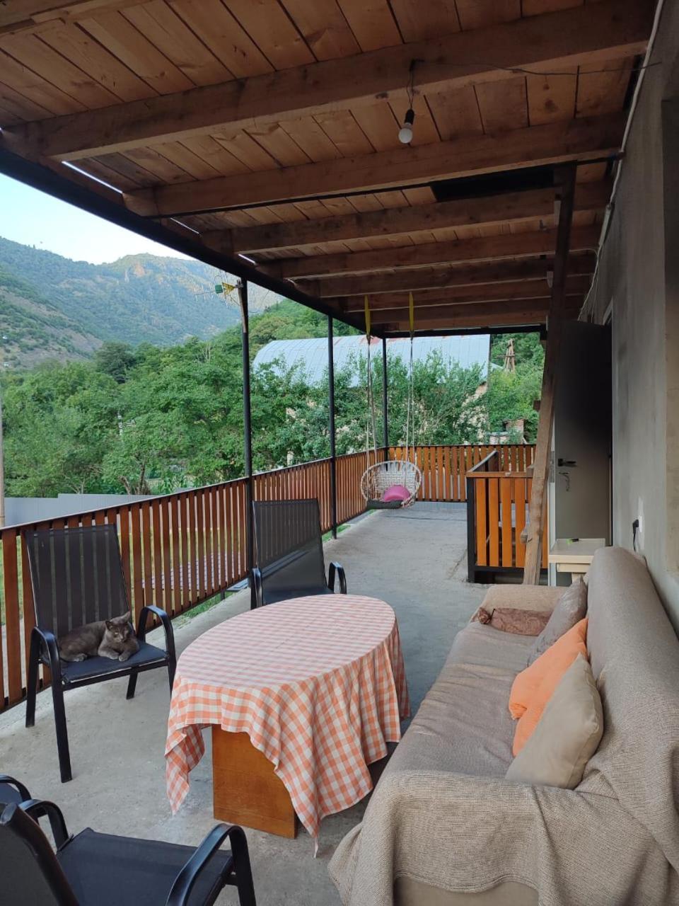 Nino's Homestay Borjomi